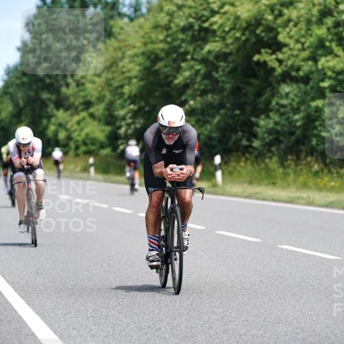 21.06.2026 - Viking Triathlon Michael Burmester http://msf.ph/oto/9876106 21.06.2026 12:54:18 Radfahren 154, 220, 289, 296, 340, 376, 414, 560, 574, 625 meine-sportfotos.de