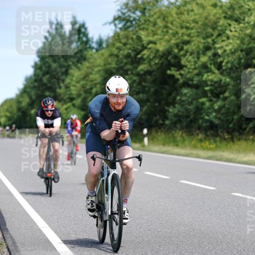21.06.2026 - Viking Triathlon Michael Burmester http://msf.ph/oto/9876143 21.06.2026 12:54:21 Radfahren 154, 220, 289, 296, 340, 376, 625 meine-sportfotos.de