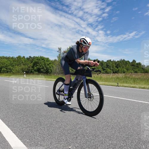 21.06.2026 - Viking Triathlon Michael Burmester http://msf.ph/oto/9876170 21.06.2026 13:18:52 Radfahren 305, 344, 463 meine-sportfotos.de