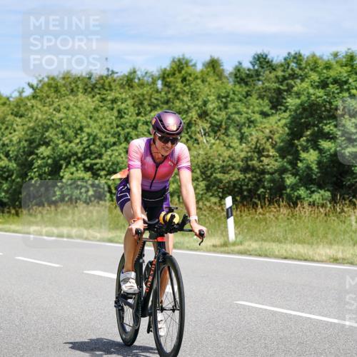 21.06.2026 - Viking Triathlon Michael Burmester http://msf.ph/oto/9876373 21.06.2026 12:55:05 Radfahren 45, 111, 116, 188, 241, 282, 327, 344, 386, 495, 541, 578 meine-sportfotos.de