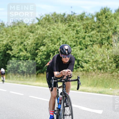 21.06.2026 - Viking Triathlon Michael Burmester http://msf.ph/oto/9876403 21.06.2026 12:55:22 Radfahren 111, 116, 344, 541 meine-sportfotos.de