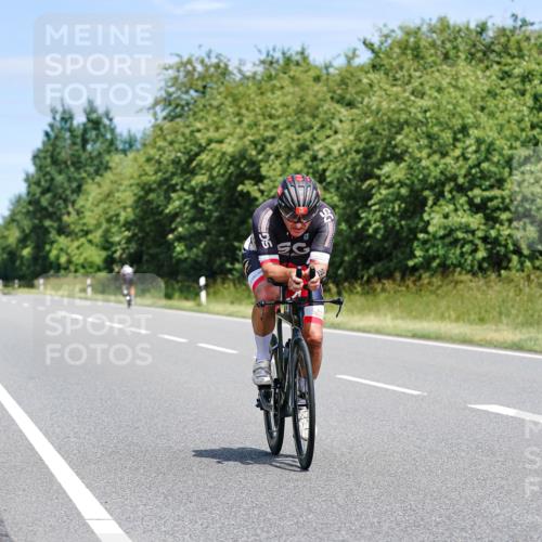 21.06.2026 - Viking Triathlon Michael Burmester http://msf.ph/oto/9876436 21.06.2026 12:55:25 Radfahren 111, 116, 344 meine-sportfotos.de