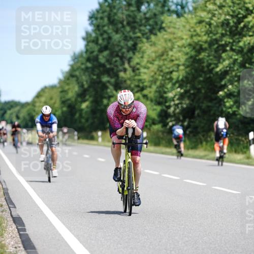 21.06.2026 - Viking Triathlon Michael Burmester http://msf.ph/oto/9876447 21.06.2026 12:55:51 Radfahren 56, 56, 172, 206, 247, 485, 567 meine-sportfotos.de
