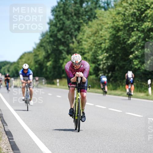 21.06.2026 - Viking Triathlon Michael Burmester http://msf.ph/oto/9876455 21.06.2026 12:55:52 Radfahren 56, 56, 172, 206, 247, 485, 567 meine-sportfotos.de