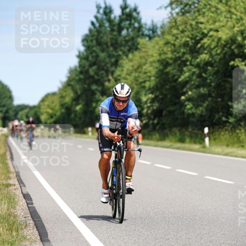 21.06.2026 - Viking Triathlon Michael Burmester http://msf.ph/oto/9876486 21.06.2026 12:55:54 Radfahren 56, 56, 172, 206, 247, 485, 567 meine-sportfotos.de