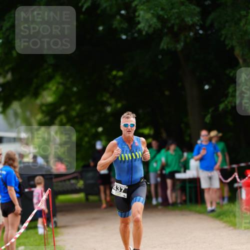 21.06.2026 - 29. Vierlanden-Triathlon LAZAROV Photography http://msf.ph/oto/9876507 21.06.2026 10:45:57 Laufen 437 meine-sportfotos.de