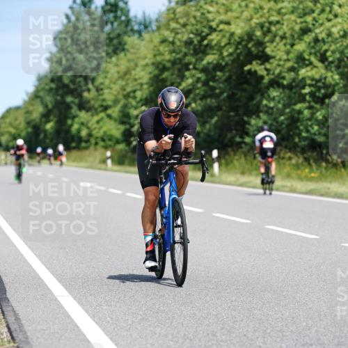 21.06.2026 - Viking Triathlon Michael Burmester http://msf.ph/oto/9876510 21.06.2026 12:56:01 Radfahren 56, 56, 172, 206, 287, 485, 567 meine-sportfotos.de