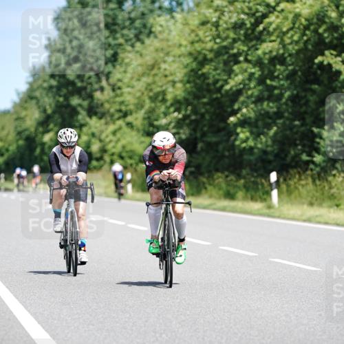 21.06.2026 - Viking Triathlon Michael Burmester http://msf.ph/oto/9876521 21.06.2026 12:56:05 Radfahren 33, 56, 56, 172, 206, 287 meine-sportfotos.de