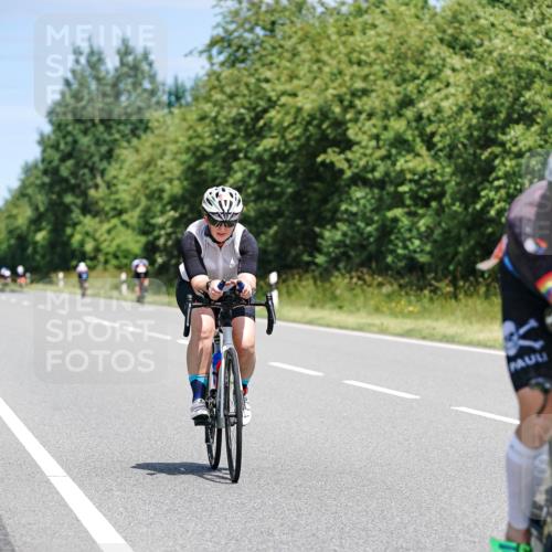21.06.2026 - Viking Triathlon Michael Burmester http://msf.ph/oto/9876555 21.06.2026 12:56:07 Radfahren 33, 56, 137, 172, 206, 287 meine-sportfotos.de