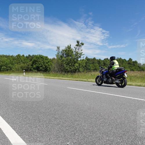 21.06.2026 - Viking Triathlon Michael Burmester http://msf.ph/oto/9876565 21.06.2026 13:30:10 Radfahren  meine-sportfotos.de