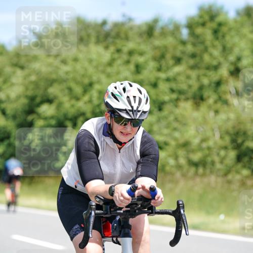 21.06.2026 - Viking Triathlon Michael Burmester http://msf.ph/oto/9876573 21.06.2026 12:56:08 Radfahren 33, 56, 137, 172, 206, 287, 357 meine-sportfotos.de