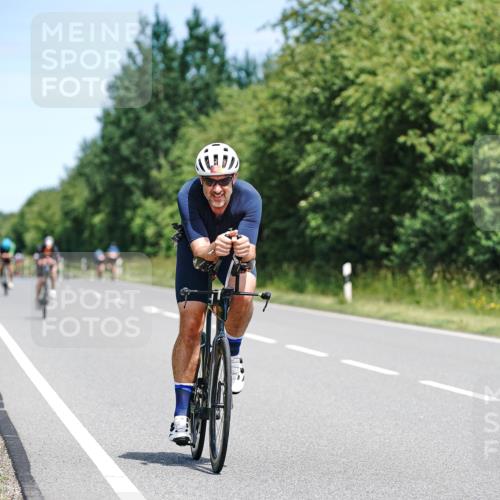 21.06.2026 - Viking Triathlon Michael Burmester http://msf.ph/oto/9876636 21.06.2026 12:56:25 Radfahren 33, 113, 137, 255, 287, 357, 489 meine-sportfotos.de