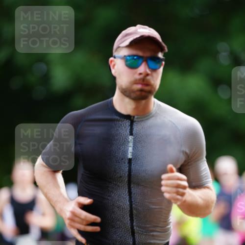 21.06.2026 - 29. Vierlanden-Triathlon LAZAROV Photography http://msf.ph/oto/9876654 21.06.2026 10:47:05 Laufen 20, 361, 12 meine-sportfotos.de