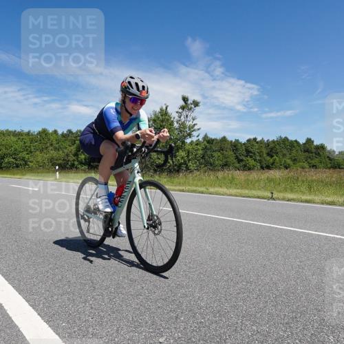 21.06.2026 - Viking Triathlon Michael Burmester http://msf.ph/oto/9876671 21.06.2026 13:33:19 Radfahren 421 meine-sportfotos.de