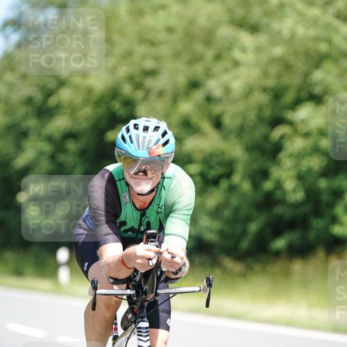 21.06.2026 - Viking Triathlon Michael Burmester http://msf.ph/oto/9876693 21.06.2026 12:56:32 Radfahren 33, 113, 137, 255, 357, 489 meine-sportfotos.de