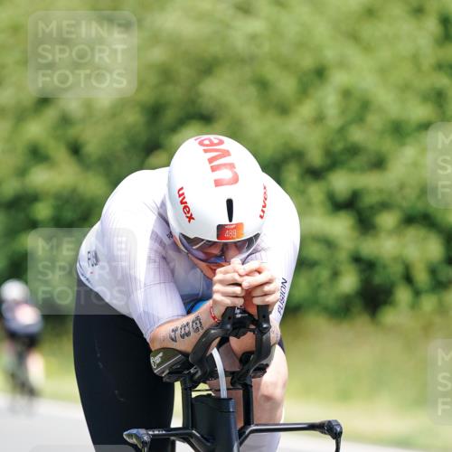 21.06.2026 - Viking Triathlon Michael Burmester http://msf.ph/oto/9876726 21.06.2026 12:56:37 Radfahren 113, 255, 489 meine-sportfotos.de