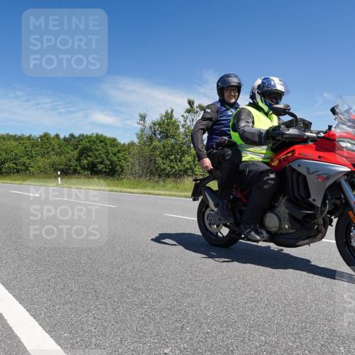 21.06.2026 - Viking Triathlon Michael Burmester http://msf.ph/oto/9876755 21.06.2026 13:37:52 Radfahren  meine-sportfotos.de