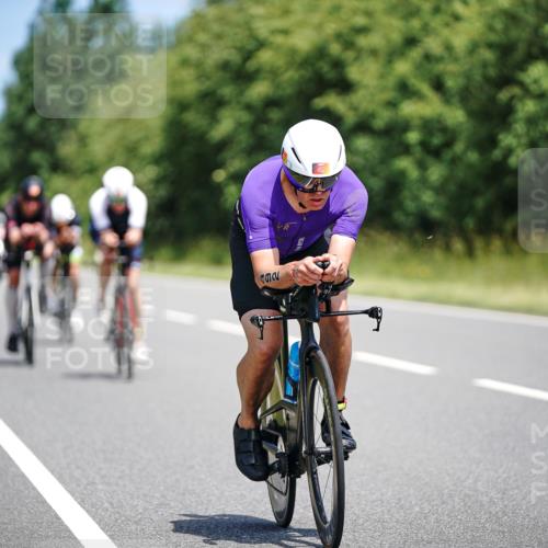 21.06.2026 - Viking Triathlon Michael Burmester http://msf.ph/oto/9876779 21.06.2026 12:57:33 Radfahren 77, 85, 88, 93, 141, 199, 274, 304, 315, 393, 403, 492, 497, 571 meine-sportfotos.de