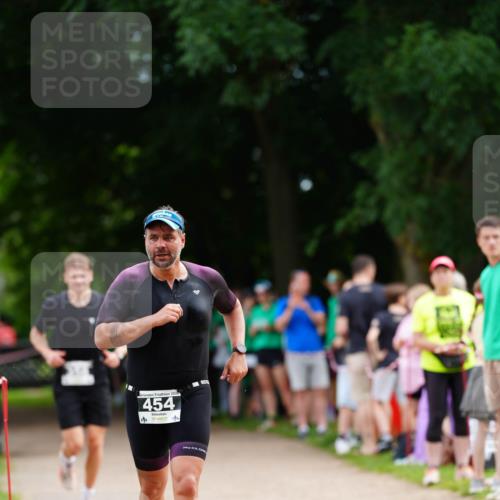 21.06.2026 - 29. Vierlanden-Triathlon LAZAROV Photography http://msf.ph/oto/9876806 21.06.2026 10:49:00 Laufen 2026, 454 meine-sportfotos.de
