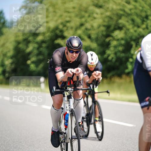 21.06.2026 - Viking Triathlon Michael Burmester http://msf.ph/oto/9876810 21.06.2026 12:57:35 Radfahren 77, 85, 88, 93, 141, 199, 274, 304, 315, 393, 403, 492, 497, 571 meine-sportfotos.de