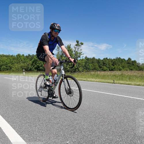 21.06.2026 - Viking Triathlon Michael Burmester http://msf.ph/oto/9876862 21.06.2026 13:44:10 Radfahren  meine-sportfotos.de