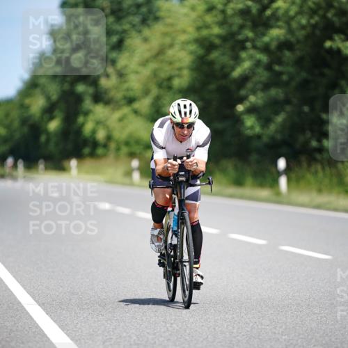 21.06.2026 - Viking Triathlon Michael Burmester http://msf.ph/oto/9876877 21.06.2026 12:57:46 Radfahren 77, 77, 88, 141, 199, 301, 304, 497, 513, 559, 571, 571 meine-sportfotos.de