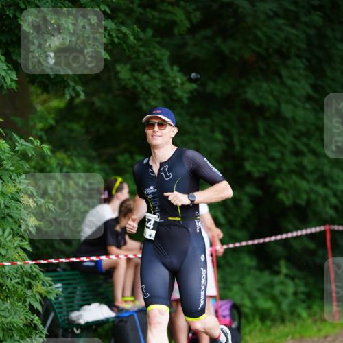 21.06.2026 - 29. Vierlanden-Triathlon LAZAROV Photography http://msf.ph/oto/9876912 21.06.2026 10:50:08 Laufen  meine-sportfotos.de
