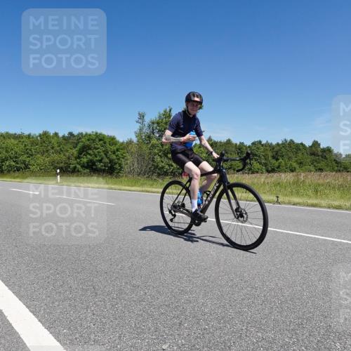 21.06.2026 - Viking Triathlon Michael Burmester http://msf.ph/oto/9876970 21.06.2026 14:01:26 Radfahren  meine-sportfotos.de