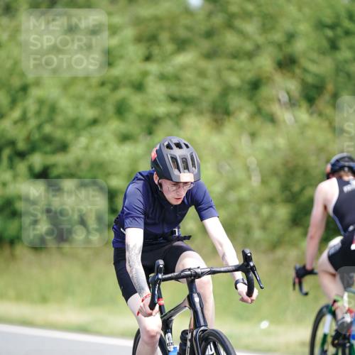 21.06.2026 - Viking Triathlon Michael Burmester http://msf.ph/oto/9876993 21.06.2026 12:58:25 Radfahren 60, 96, 96, 167, 244, 298, 562, 646 meine-sportfotos.de