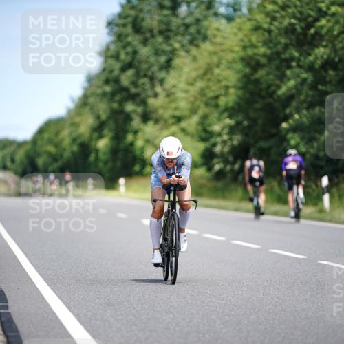 21.06.2026 - Viking Triathlon Michael Burmester http://msf.ph/oto/9877019 21.06.2026 12:58:31 Radfahren 60, 96, 96, 167, 244, 298, 450, 562, 646 meine-sportfotos.de