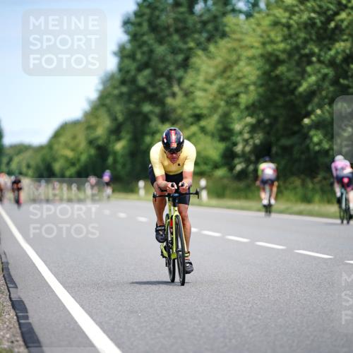 21.06.2026 - Viking Triathlon Michael Burmester http://msf.ph/oto/9877040 21.06.2026 12:58:44 Radfahren 60, 96, 127, 298, 450, 528, 557 meine-sportfotos.de
