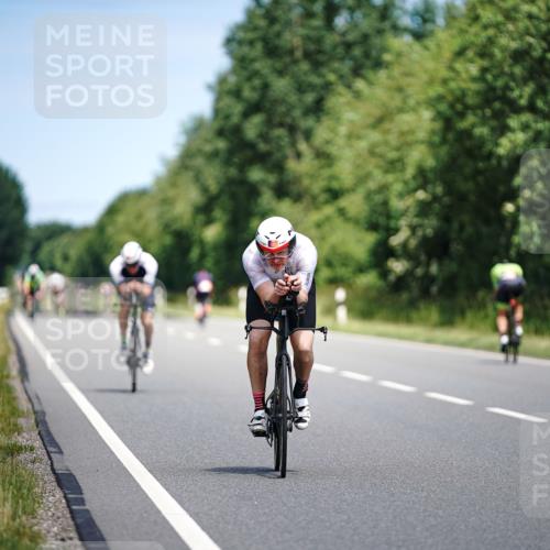 21.06.2026 - Viking Triathlon Michael Burmester http://msf.ph/oto/9877128 21.06.2026 12:59:22 Radfahren 493, 640 meine-sportfotos.de