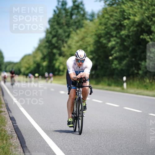 21.06.2026 - Viking Triathlon Michael Burmester http://msf.ph/oto/9877175 21.06.2026 12:59:36 Radfahren 337, 640 meine-sportfotos.de