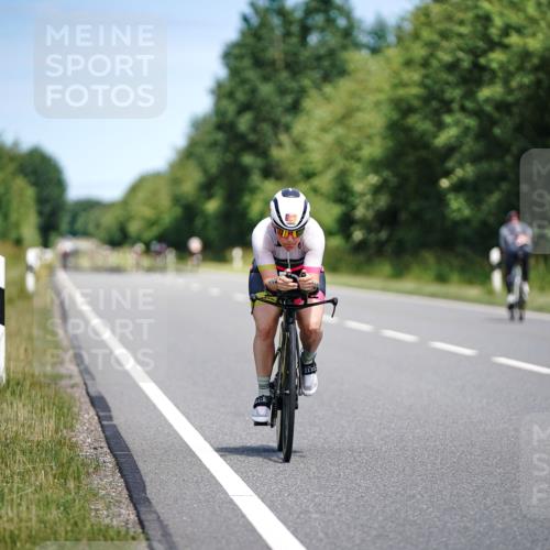 21.06.2026 - Viking Triathlon Michael Burmester http://msf.ph/oto/9877200 21.06.2026 12:59:47 Radfahren 185, 337, 378 meine-sportfotos.de