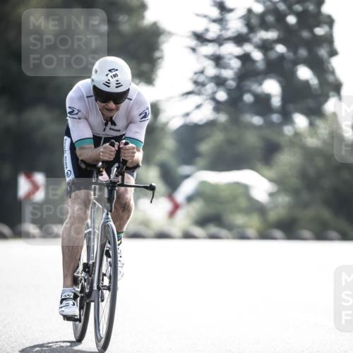 21.06.2026 - 29. Vierlanden-Triathlon H.Heesch http://msf.ph/oto/9877229 21.06.2026 09:02:41 Radfahren 122, 195 meine-sportfotos.de