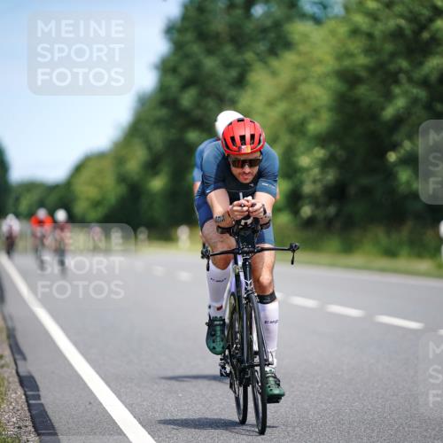 21.06.2026 - Viking Triathlon Michael Burmester http://msf.ph/oto/9877253 21.06.2026 13:00:24 Radfahren 363, 458, 539 meine-sportfotos.de