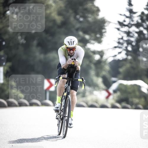 21.06.2026 - 29. Vierlanden-Triathlon H.Heesch http://msf.ph/oto/9877254 21.06.2026 09:02:44 Radfahren 122, 195 meine-sportfotos.de