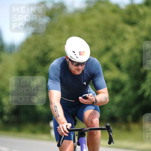 21.06.2026 - Viking Triathlon Michael Burmester http://msf.ph/oto/9877268 21.06.2026 13:00:25 Radfahren 363, 458, 539 meine-sportfotos.de