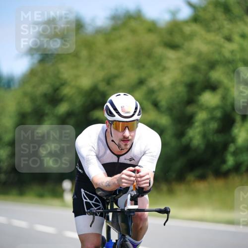 21.06.2026 - Viking Triathlon Michael Burmester http://msf.ph/oto/9877309 21.06.2026 13:00:37 Radfahren 363, 377, 529 meine-sportfotos.de