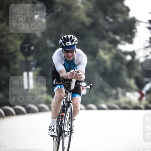21.06.2026 - 29. Vierlanden-Triathlon H.Heesch http://msf.ph/oto/9877311 21.06.2026 09:03:00 Radfahren 181 meine-sportfotos.de
