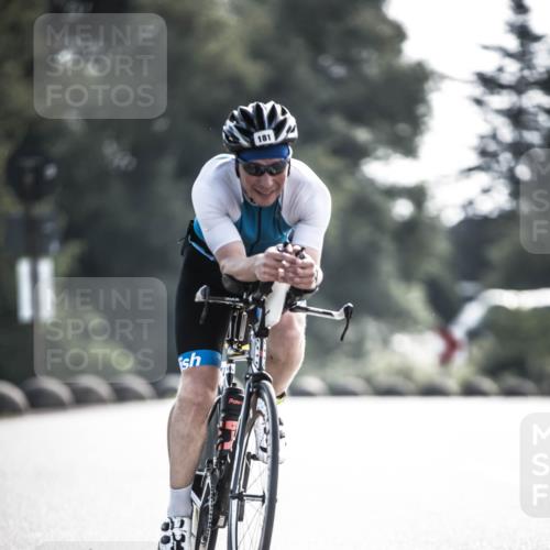 21.06.2026 - 29. Vierlanden-Triathlon H.Heesch http://msf.ph/oto/9877319 21.06.2026 09:03:01 Radfahren 181 meine-sportfotos.de
