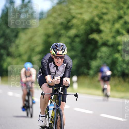 21.06.2026 - Viking Triathlon Michael Burmester http://msf.ph/oto/9877372 21.06.2026 13:00:55 Radfahren 138, 283, 377, 416, 511, 515, 521, 529, 542, 664 meine-sportfotos.de
