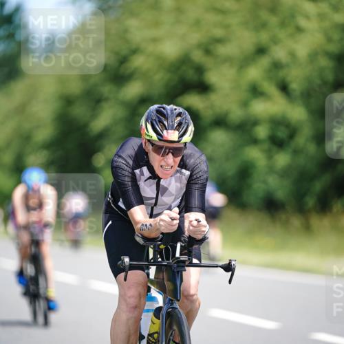 21.06.2026 - Viking Triathlon Michael Burmester http://msf.ph/oto/9877385 21.06.2026 13:00:55 Radfahren 138, 283, 377, 416, 511, 515, 521, 529, 542, 664 meine-sportfotos.de