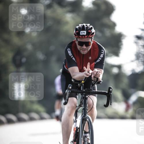 21.06.2026 - 29. Vierlanden-Triathlon H.Heesch http://msf.ph/oto/9877392 21.06.2026 09:03:10 Radfahren 167, 171 meine-sportfotos.de