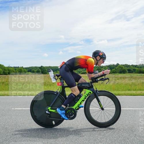 21.06.2026 - Viking Triathlon Michael Burmester http://msf.ph/oto/9877411 21.06.2026 12:04:56 Radfahren 83, 98, 380, 467, 542, 642, 642, 645, 669 meine-sportfotos.de