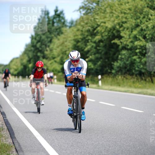 21.06.2026 - Viking Triathlon Michael Burmester http://msf.ph/oto/9877435 21.06.2026 13:00:59 Radfahren 138, 283, 377, 416, 511, 515, 521, 529, 542, 664 meine-sportfotos.de