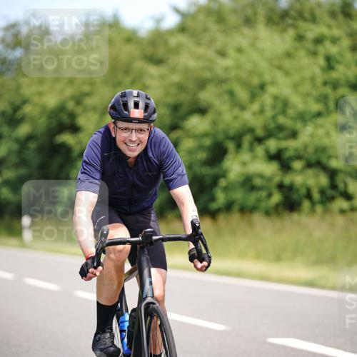 21.06.2026 - Viking Triathlon Michael Burmester http://msf.ph/oto/9877494 21.06.2026 13:01:05 Radfahren 138, 283, 416, 511, 515, 521, 542, 664 meine-sportfotos.de