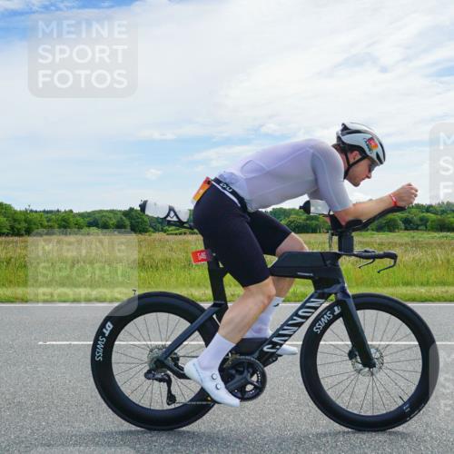 21.06.2026 - Viking Triathlon Michael Burmester http://msf.ph/oto/9877529 21.06.2026 12:05:48 Radfahren 16, 56, 58, 165, 256, 282, 289, 382, 546, 670 meine-sportfotos.de