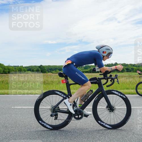 21.06.2026 - Viking Triathlon Michael Burmester http://msf.ph/oto/9877545 21.06.2026 12:05:58 Radfahren 26, 58, 282, 289, 532, 546, 625, 670 meine-sportfotos.de