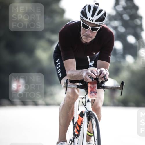 21.06.2026 - 29. Vierlanden-Triathlon H.Heesch http://msf.ph/oto/9877572 21.06.2026 09:03:44 Radfahren 124, 126 meine-sportfotos.de